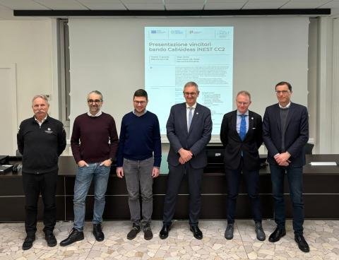 Digital Twin e BI per la Digitalizzazione Avanzata dei Processi Portuali nel Porto di Trieste.